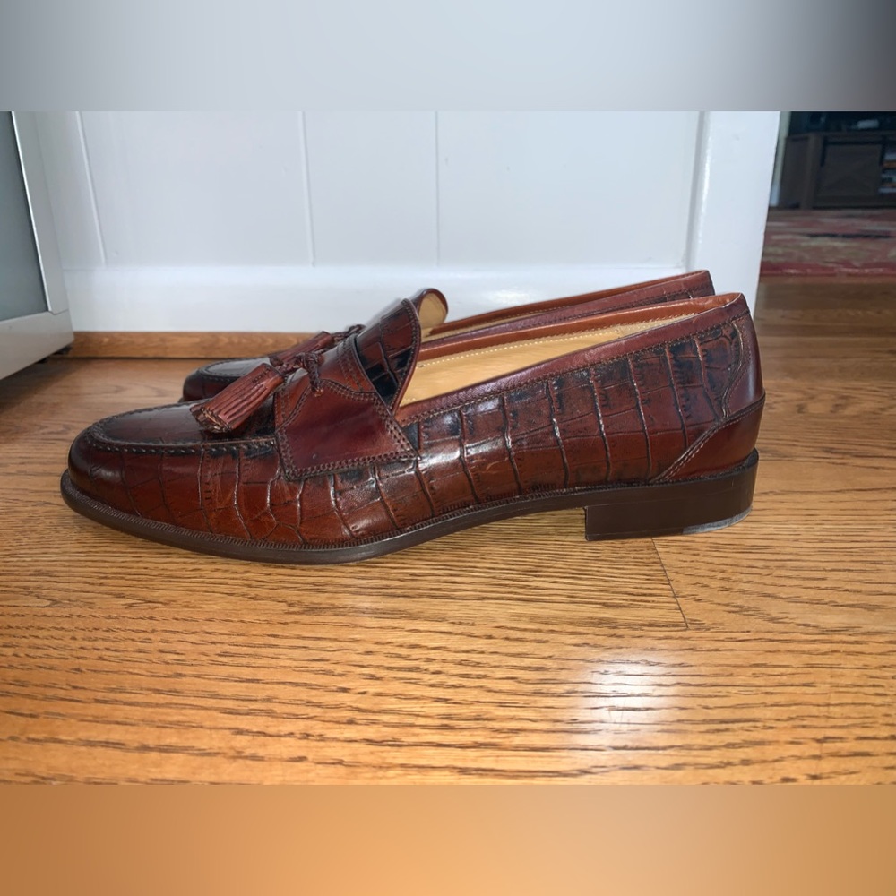 Vintage Men’s Johnston & Murphy dress shoes. New in box. Beautiful